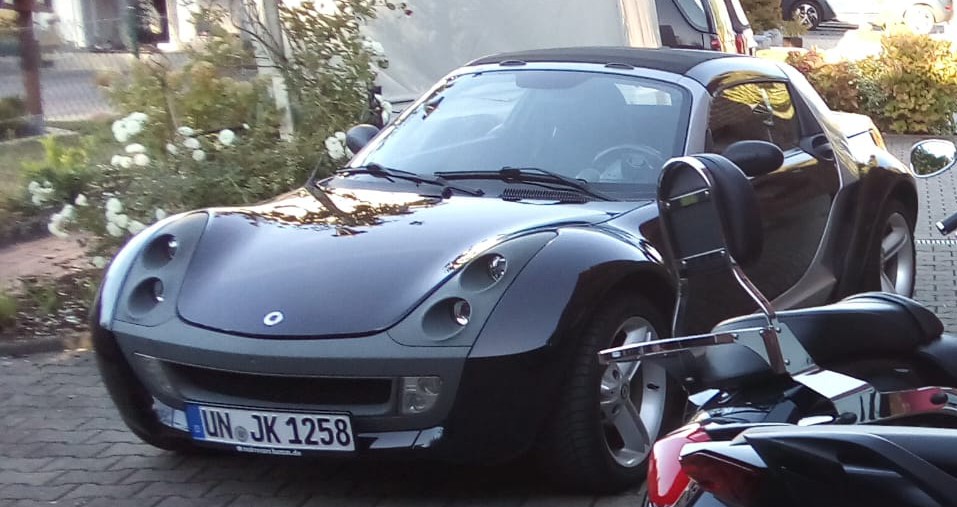 Roadster.jpg