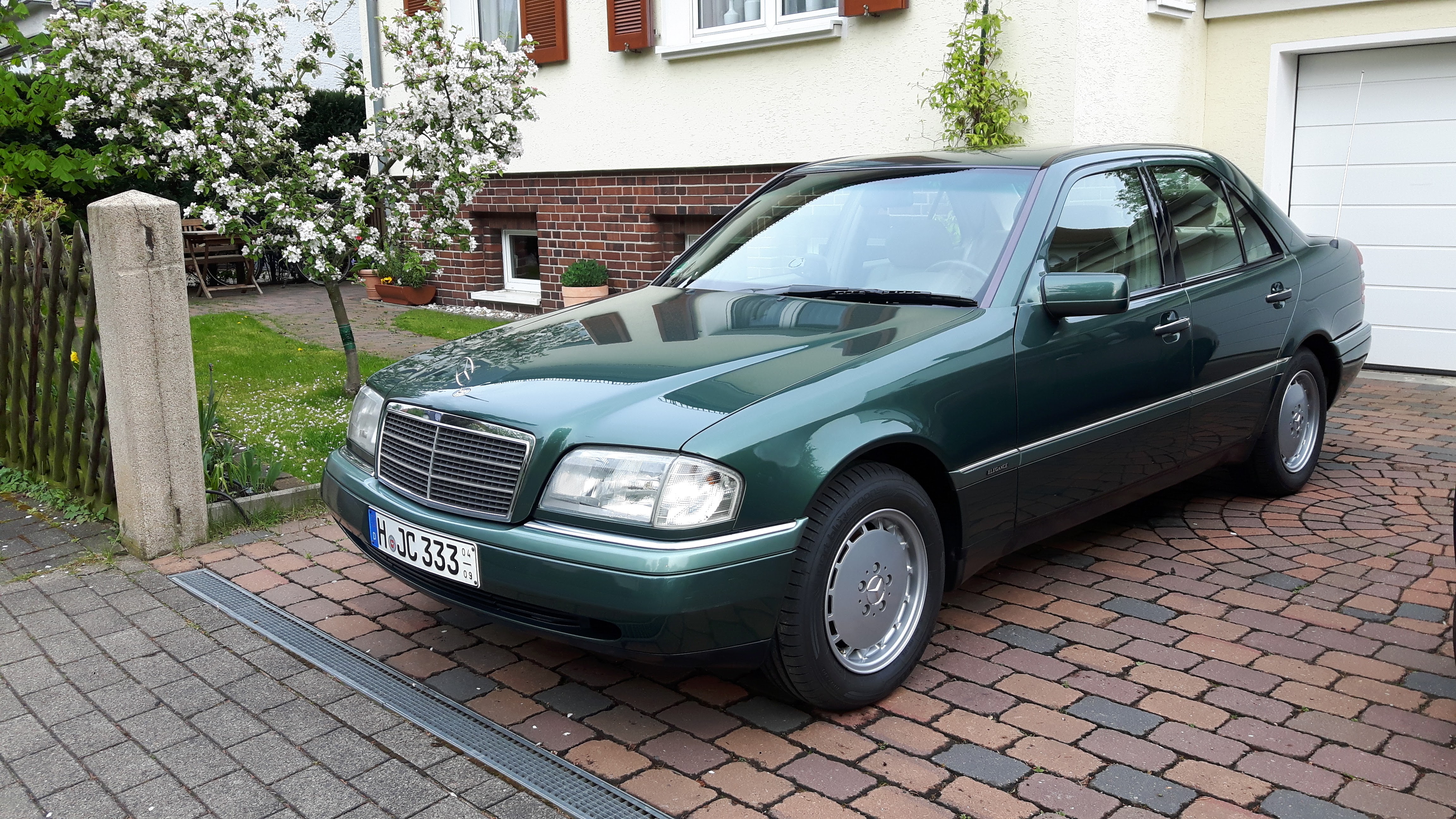 C220_W202.jpg